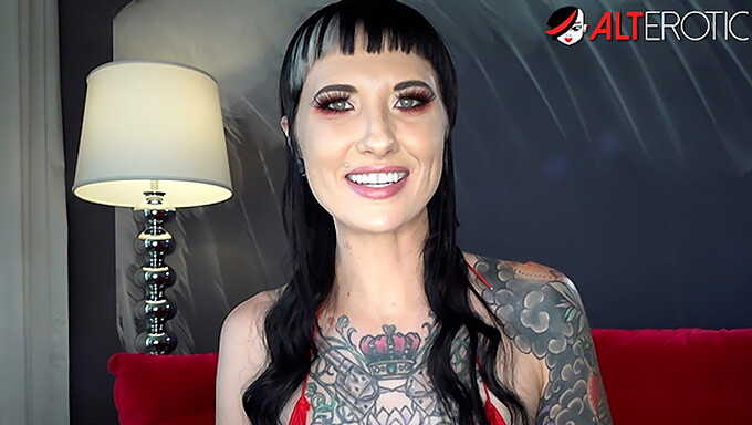 Kristy, The Tattooed Girl, Reveals Her Ink In An Intimate Setting